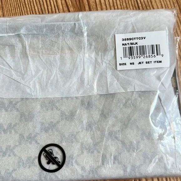 Michael Kors Jet Set Logo Coated Canvas Pouch - Picture 7 of 7